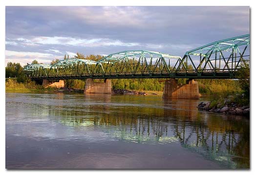 athabasca_river_crossing.jpg